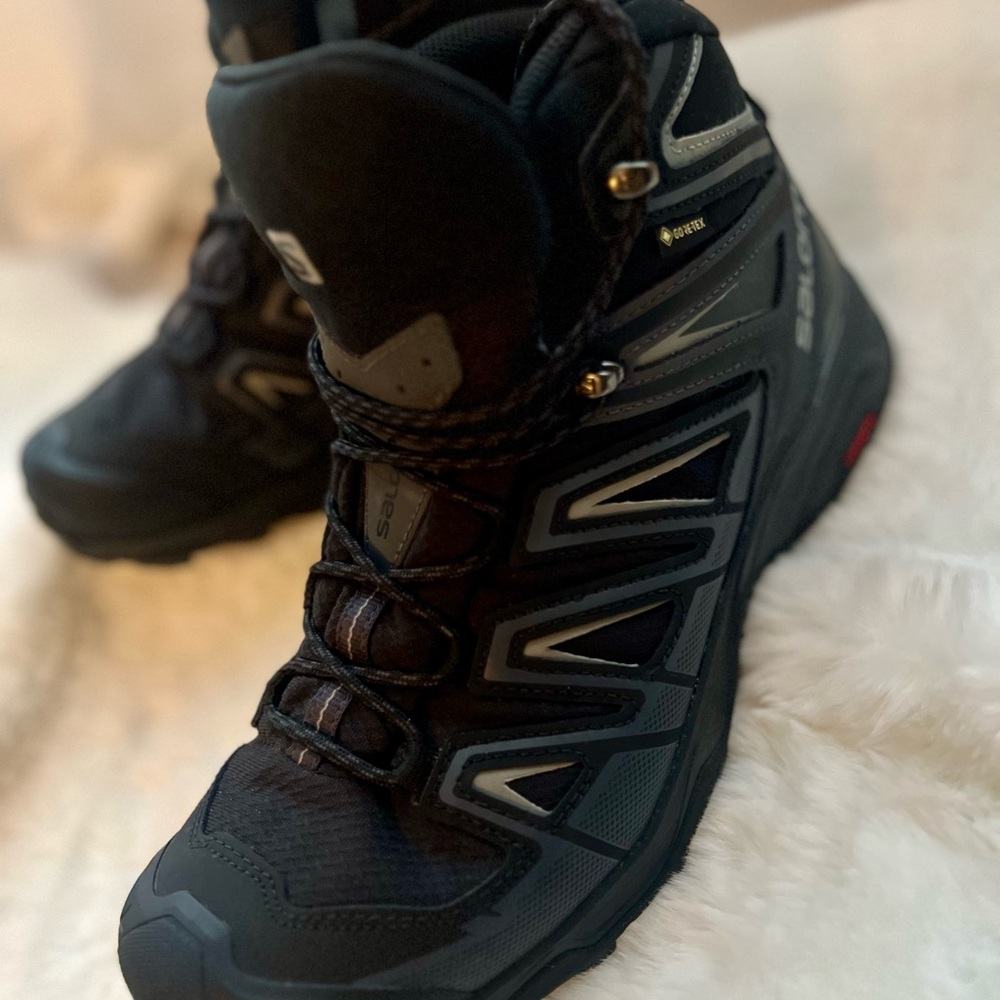 SOLD! Salomon Black X ULTRA GORE-TEX ~ Men’s Size 9